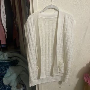 sleeveless sweater